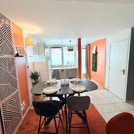 La Parenthese Secrete - Refuge Cosy Avec Terrasse Hypercentre 아파트